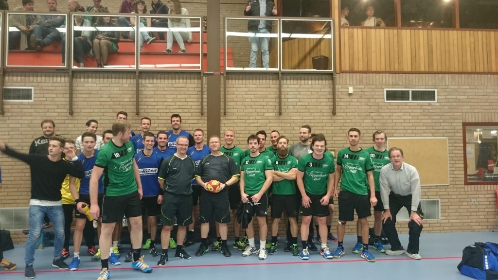 handbalscheidsrechters-testen-axiwi-communicatiesysteem-1