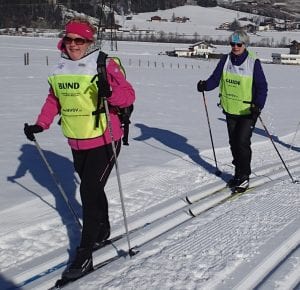 Draadloos communicatiesysteem voor blind skiën AXIWI NVSV