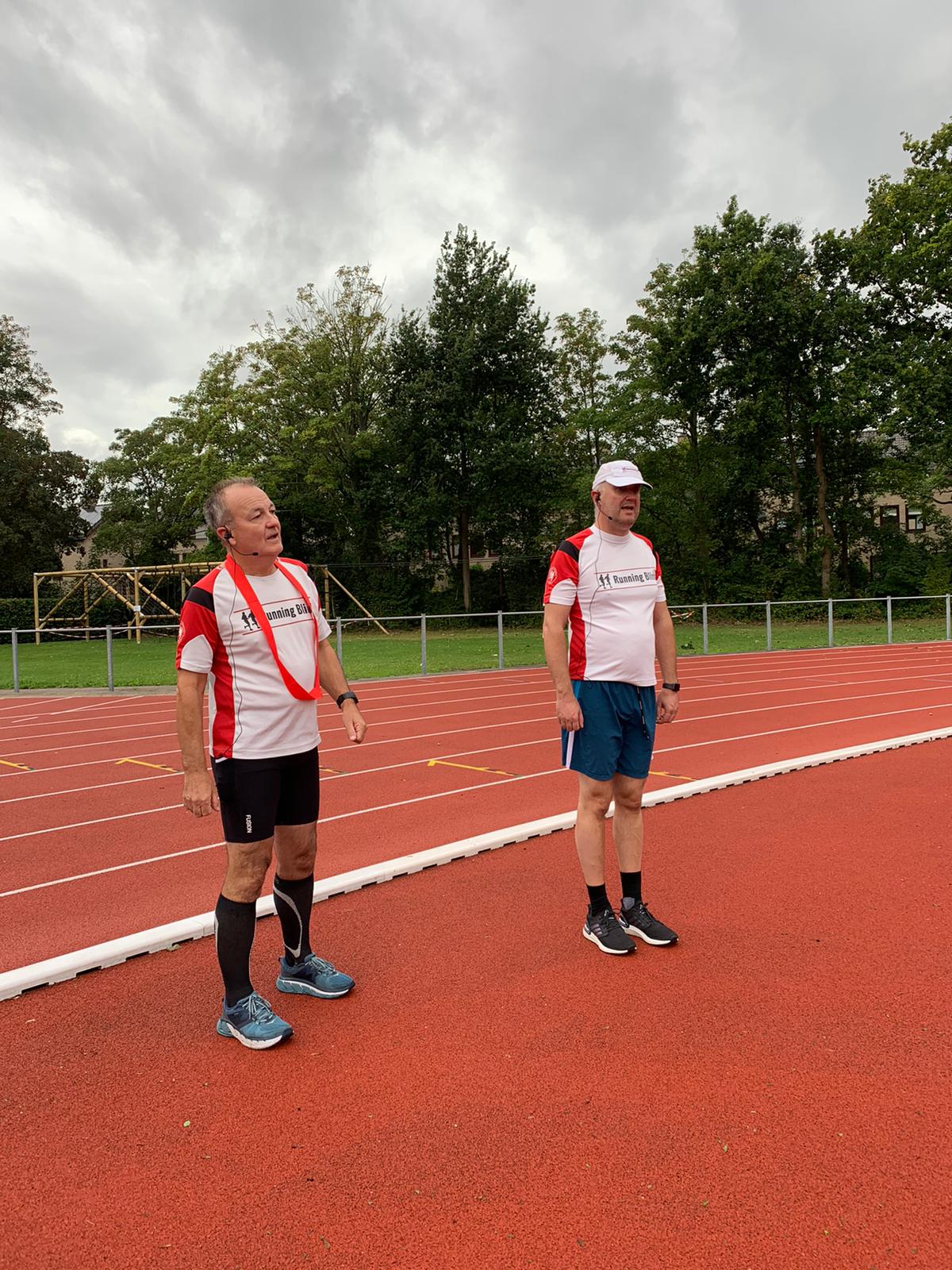 axiwi-running-blind-strekken axiwi-running-blind-strekken