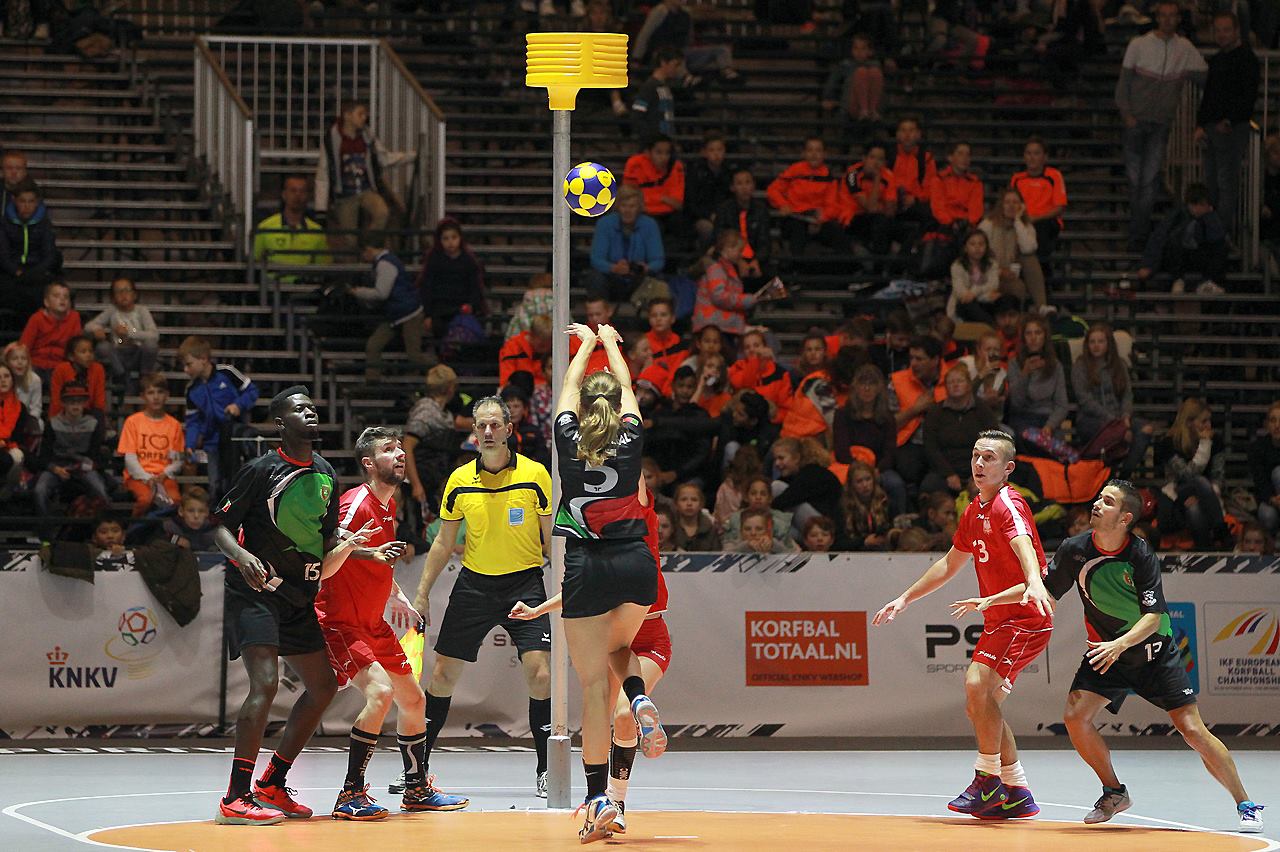 axiwi-communicatie-systeem-korfbal-scheidsrechters
