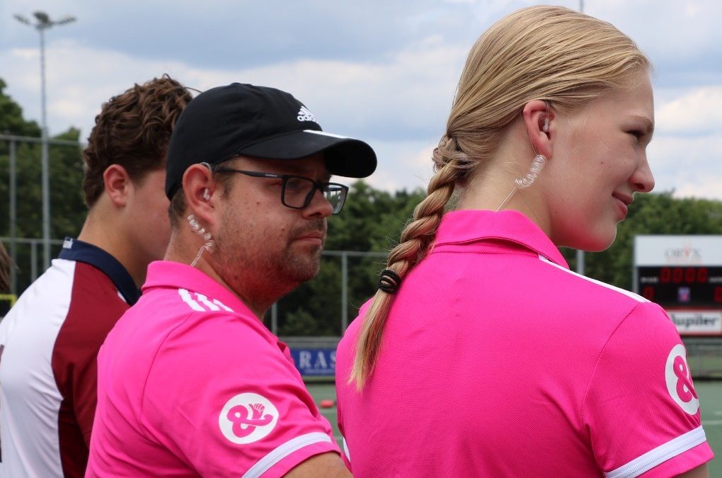 Interview met hockeyscheidsrechter Naomi